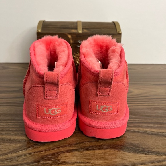 UGG CLASSIC ULTRA MINI PINK SUEDE COMFORT BOOTS SIZE US YOUTH 4 FITS WOMENS 5.5 - Picture 6 of 13